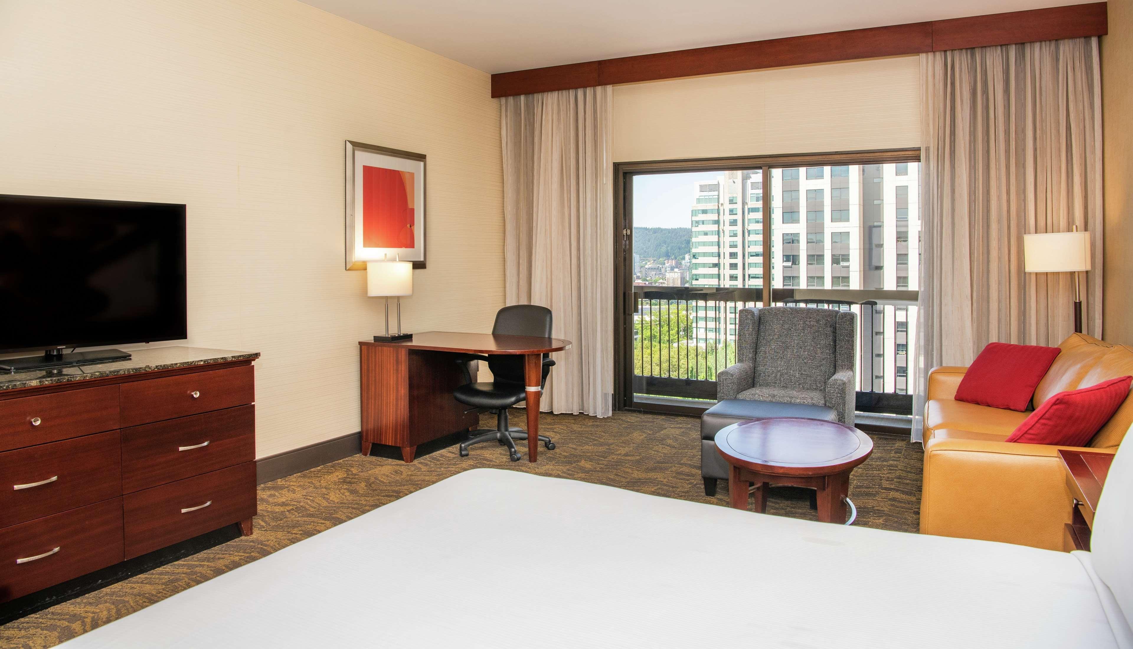 Doubletree By Hilton Portland Hotel Exterior foto