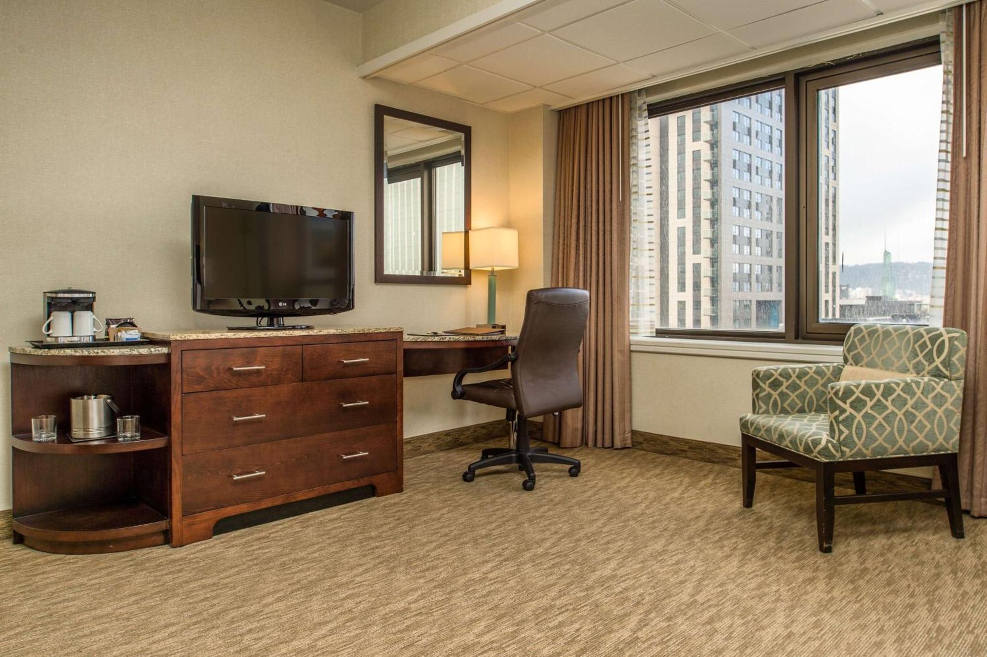 Doubletree By Hilton Portland Hotel Exterior foto
